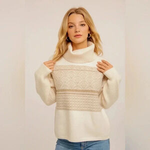 🆕 Hem & Thread Turtle Neck Sweater SZ SM